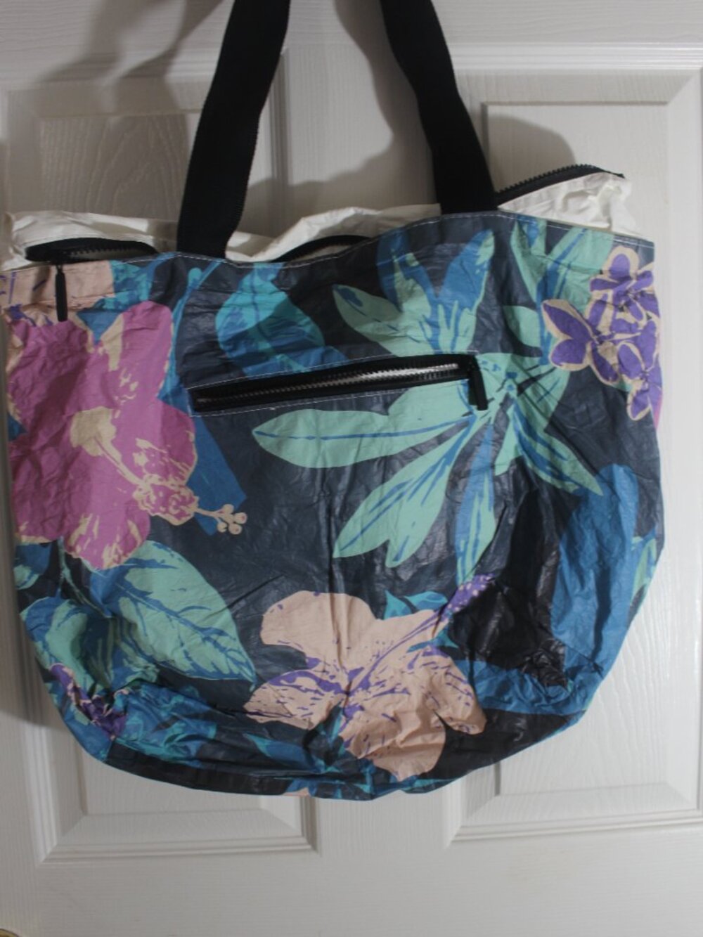 ALOHA Collection Splash-Proof Zip Tote Navy Tropical Hibiscus Floral Beach Bag
